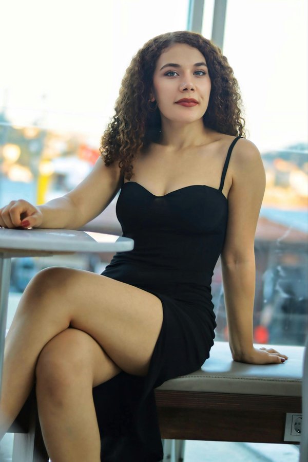 Sublimez votre style avec des tenues chic et choc femme